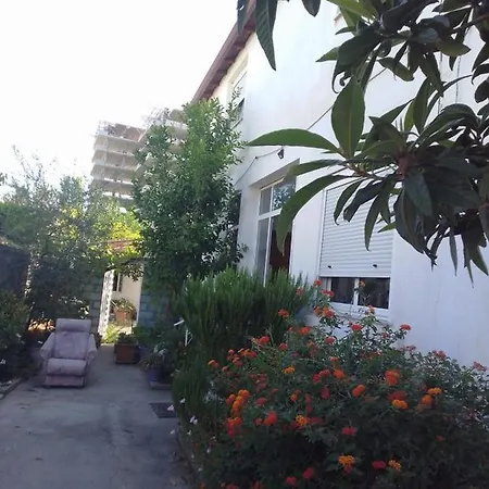 B&B Linda