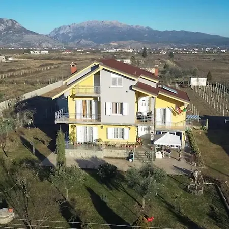 Linda Homestay