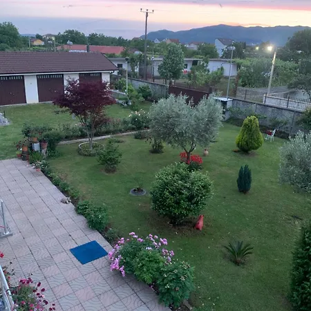 Linda Homestay