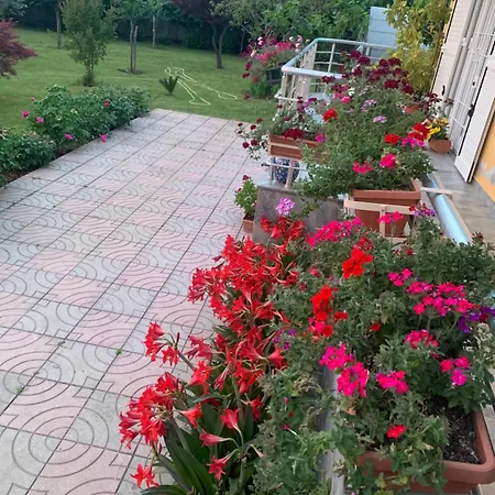 Linda Homestay *