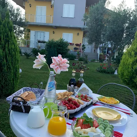 Linda Homestay